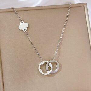 Silver Stainless Steel Interlocking Circle Clover Pendant Necklace